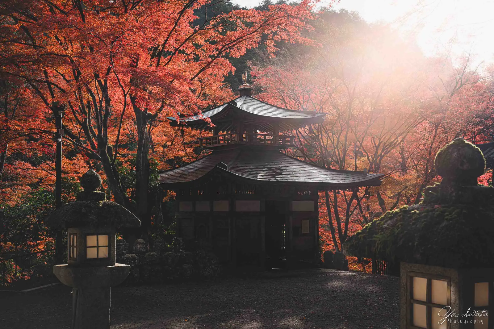 Mountain Gate — 山門